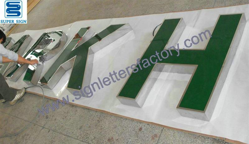 outdoor LED channel letters sign